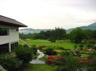 Sir James Country Club