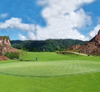 Red Mountain Golf Club​